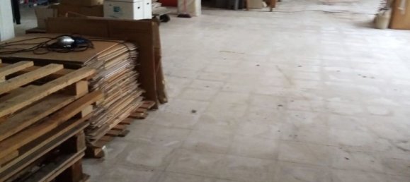 Lagerhaus in Barletta, Italy 550m², Nr. 254200 8