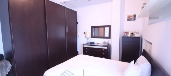 3-salle Appartement à Alba, Italy No. 308074 11