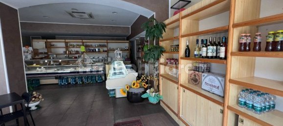 1غرفة عقار تجاري في Pesaro, Italy رقم 173452 7