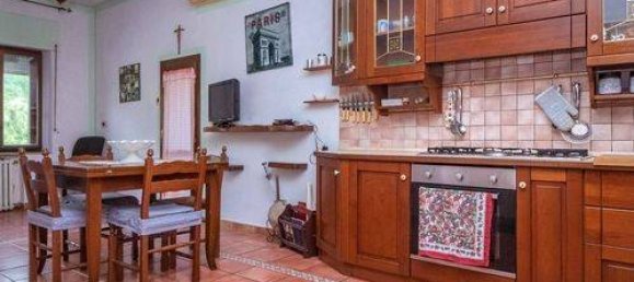 2 Schlafzimmer Villa in Pratella, Italy, Nr. 65718 2