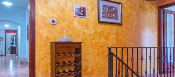 2 Schlafzimmer Villa in Pratella, Italy, Nr. 65718 9