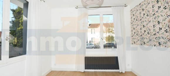 3 Schlafzimmer Haus in Trappes, France, Nr. 139647 11