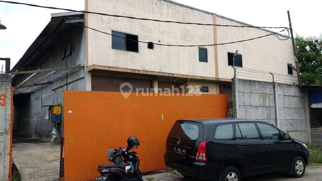 840m² Commercial property in Batuceper, Indonesia No. 1368