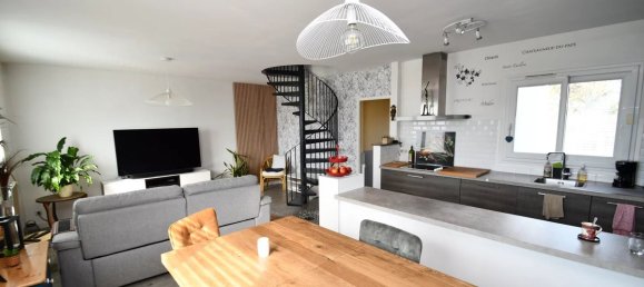 4 chambres Maison à Sevran, France No. 186185 15