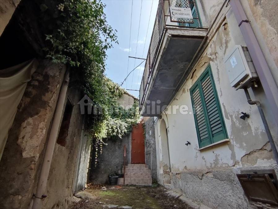 2 bedrooms House in Taurianova, Italy No. 300419