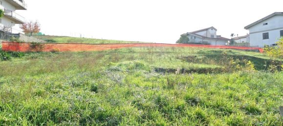 Земельный участок 3302м² в Монтесильвано, Италия № 73119 5