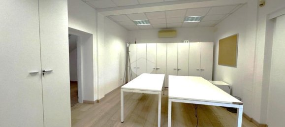 Villa de 3 habitaciónes en Vigonovo, Italy No. 8600 34