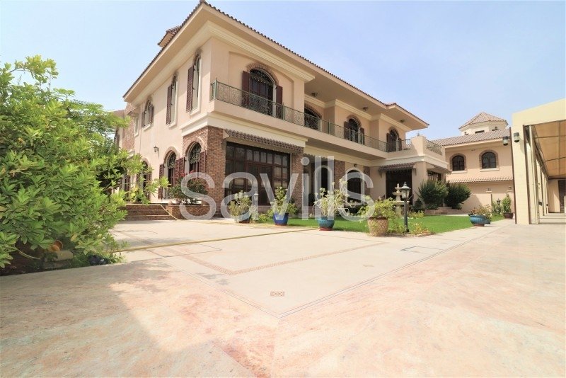 6 bedrooms Villa in Halwan, UAE No. 5411
