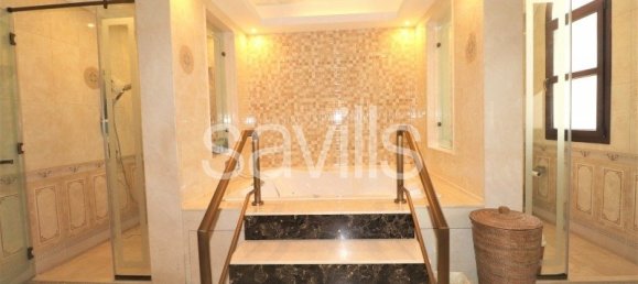 6 bedrooms Villa in Halwan, UAE No. 5411 19