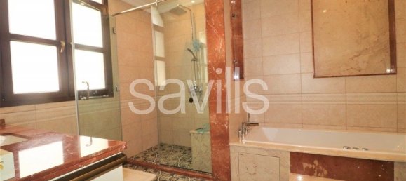 6 bedrooms Villa in Halwan, UAE No. 5411 23