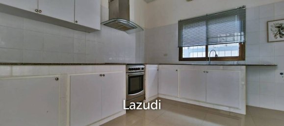 Кафе / ресторан с 3 спальнями в Паттайя, Таиланд № 14107 9