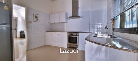 Кафе / ресторан с 3 спальнями в Паттайя, Таиланд № 14107 10