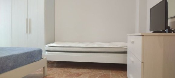 Квартира с 2 комнатами в Боргетто Санто Спирито, Италия № 182193 16