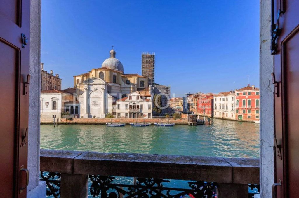 4 Schlafzimmer Wohnung in Venice, Italy, Nr. 128393