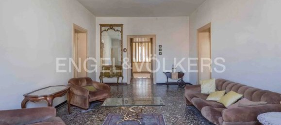 4 Schlafzimmer Wohnung in Venice, Italy, Nr. 128393 9