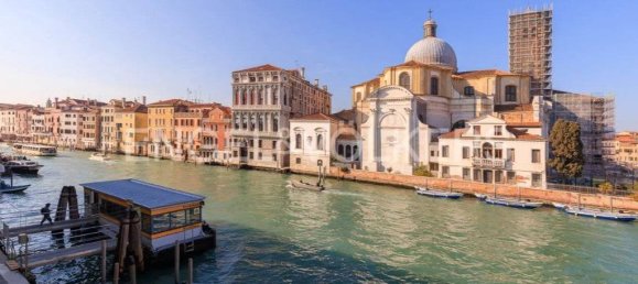 4 Schlafzimmer Wohnung in Venice, Italy, Nr. 128393 7