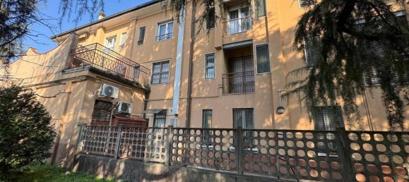 Квартира с 2 комнатами в Тревильо, Италия № 7069 13