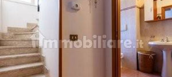 Apartamento de 2 dormitorios en Valmontone, Italy No. 306515 20