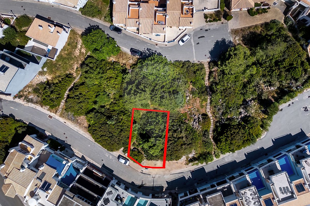 341m² Land in Budens, Portugal No. 102751