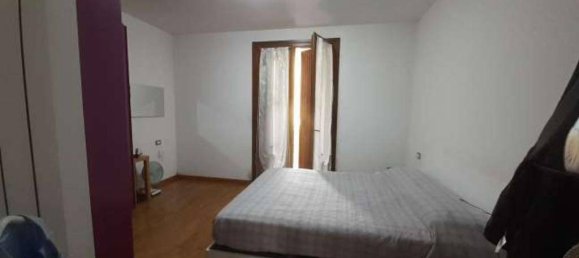 3 Schlafzimmer Wohnung in Urgnano, Italy, Nr. 8169 2