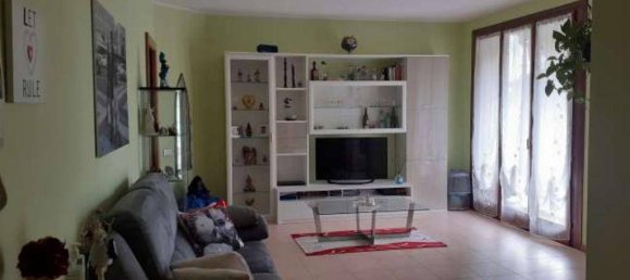 3 Schlafzimmer Wohnung in Urgnano, Italy, Nr. 8169 5