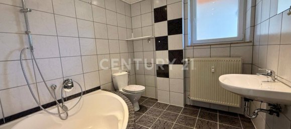 7 rooms Townhouse in Zweibrucken, Germany No. 11796 3