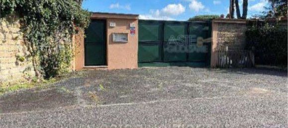 Casa de 6 habitaciónes en Rome, Italy No. 191411 32