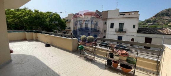 2 bedrooms Apartment in Santa Flavia, Italy No. 322004 10