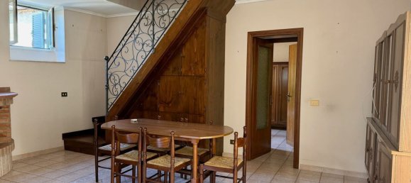 5 Schlafzimmer Doppelhaus in Genazzano, Italy, Nr. 401311 2