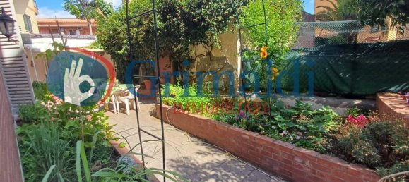 4 chambres Appartement à Rome, Italy No. 281116 2