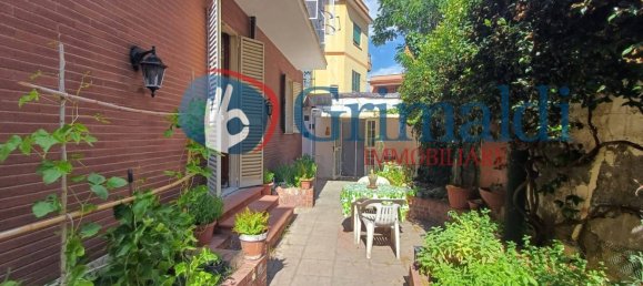 4 chambres Appartement à Rome, Italy No. 281116 3