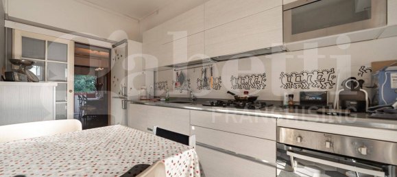 3 Schlafzimmer Wohnung in Milan, Italy, Nr. 296766 13