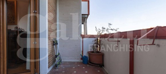 3 Schlafzimmer Wohnung in Milan, Italy, Nr. 296766 9