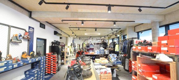 322m² Commercial property in Telfs, Austria No. 146229 9