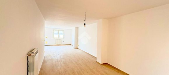 Casa de 4 divisões em San Severo, Italy N.º 77953 31