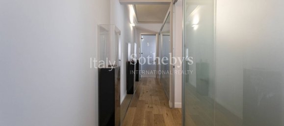 Edificio en Marsala, Italy 2800 m² No. 358148 32