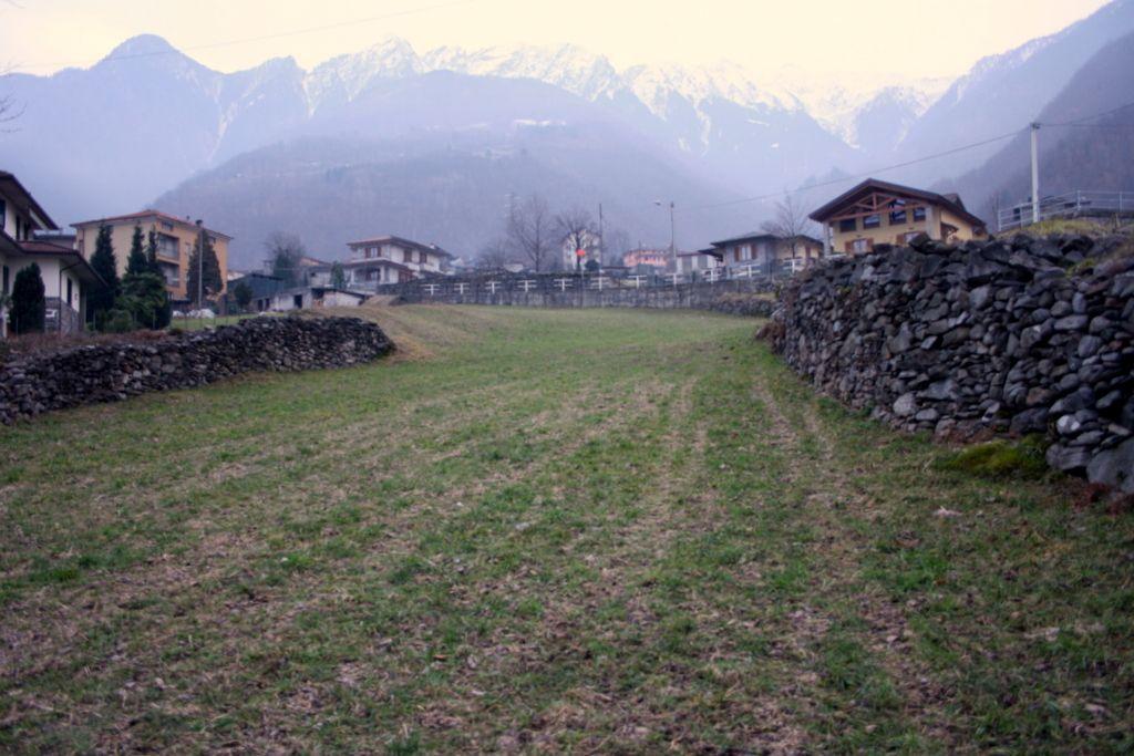 Terreno en Talamona, Italy 600 m² No. 62938