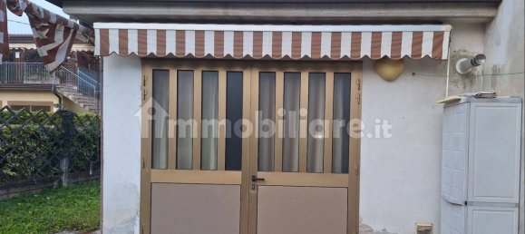 4 bedrooms House in Salzano, Italy No. 253363 3