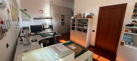 2-Zimmer Wohnung in Corsico, Italy, Nr. 101633 9