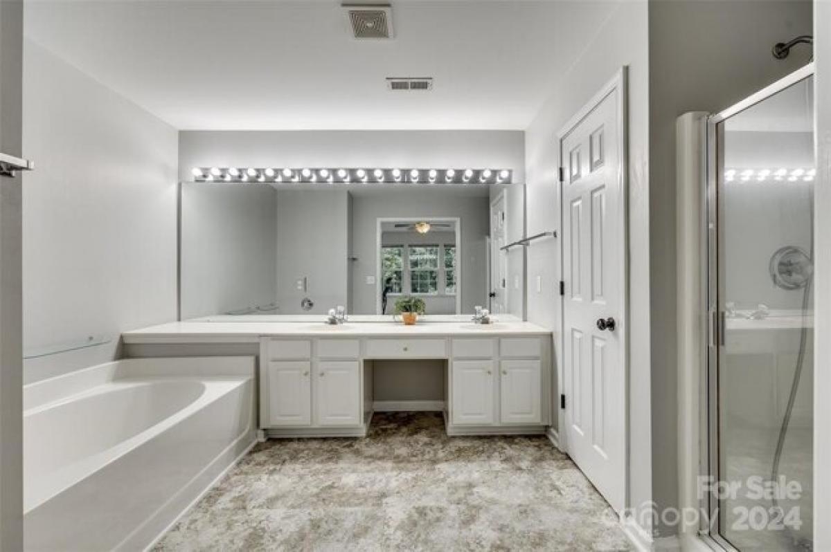 Дом с 3 спальнями в Charlotte, США № 441213