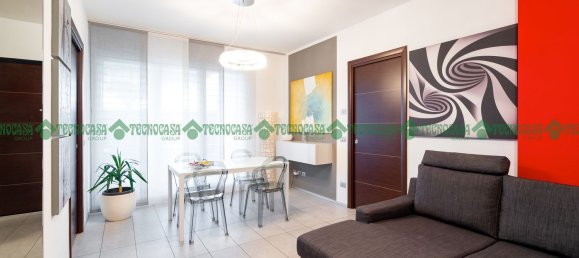 3 rooms Apartment in Castelfranco Emilia, Italy No. 52362 8