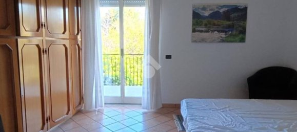 3 Schlafzimmer Wohnung in Gravina di Catania, Italy, Nr. 370017 8