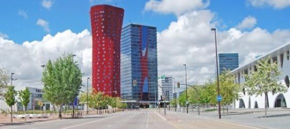 700m² Building in L'Hospitalet de Llobregat, Spain No. 114801 4