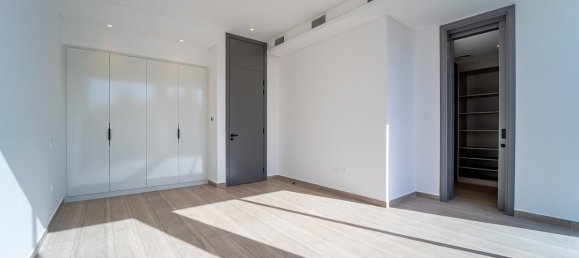 Adosado de 4 dormitorios en Al Barari, UAE No. 120782 11