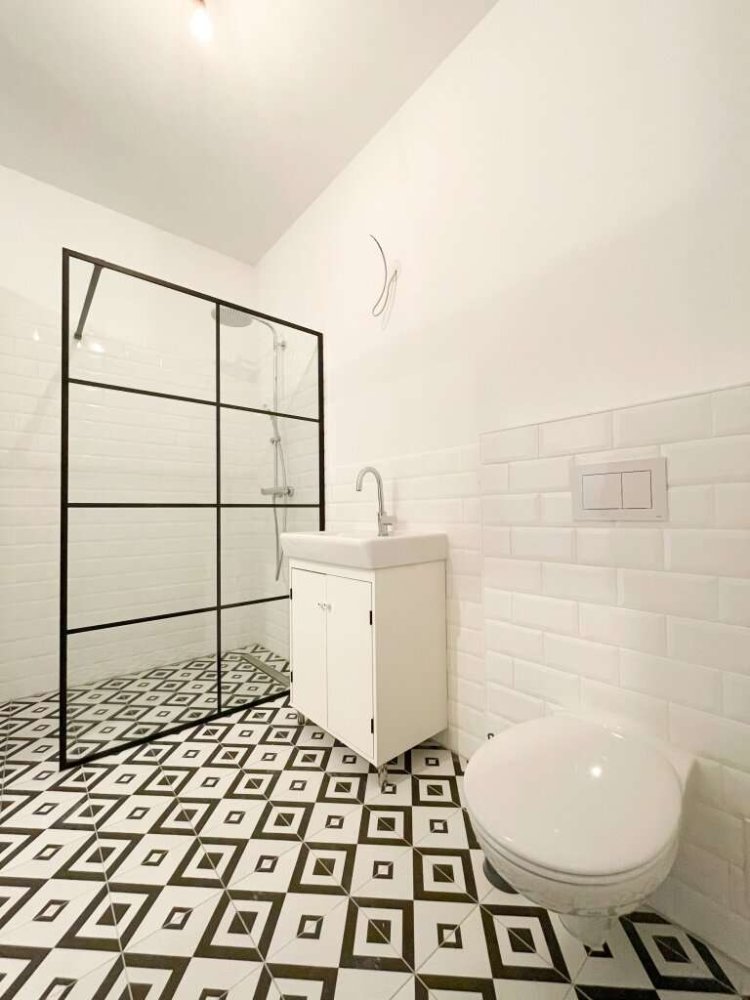 2-salle Appartement à Vienna, Austria No. 14971