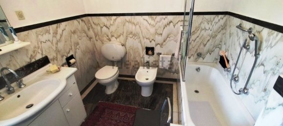 3 bedrooms Villa in Carrara, Italy No. 45776 13