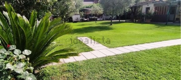 3 bedrooms Villa in Carrara, Italy No. 45776 23