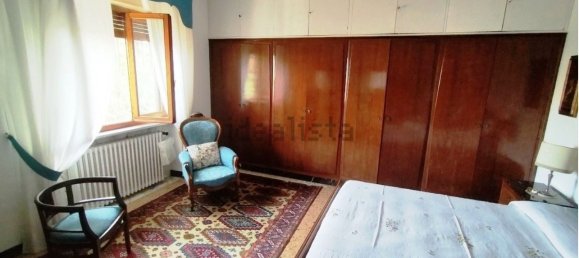 3 bedrooms Villa in Carrara, Italy No. 45776 11