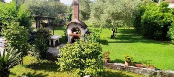 3 bedrooms Villa in Carrara, Italy No. 45776 21