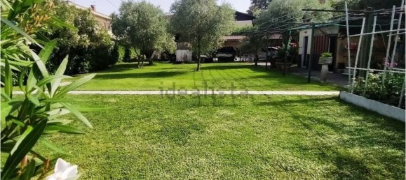 3 bedrooms Villa in Carrara, Italy No. 45776 25